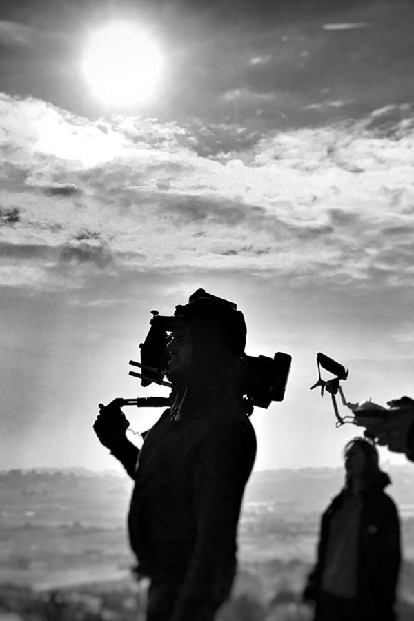 drone-operator-and-cameraman-silhouette-FNJPYHTs.jpg